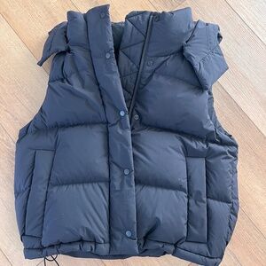 Lululemon Wunder Puff cropped vest